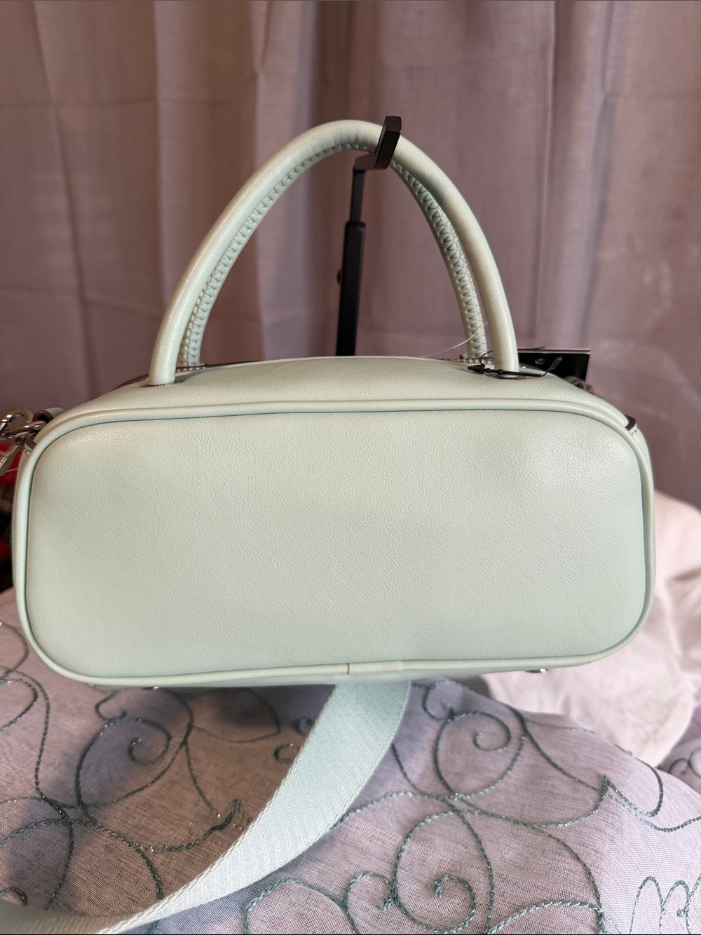 Karl Lagerfeld Zaylia Crossbody - Picture 7 of 12